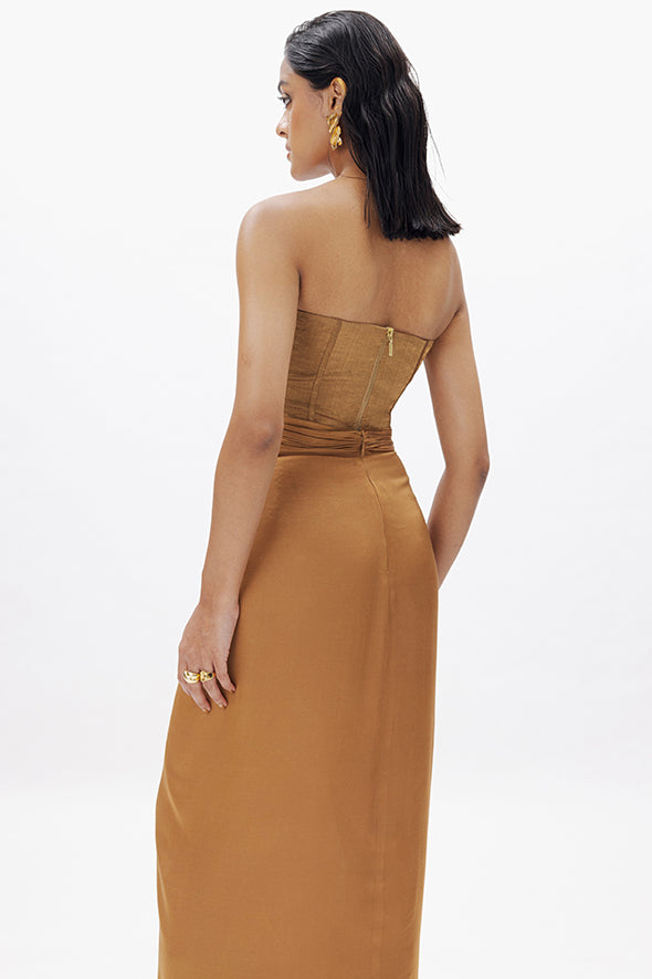 Aroka Gold zari corset, crafted from Handwoven Zari tissue for elegant cocktail events and gatherings.