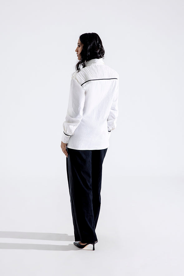 White poplin shirt with ruched yoke and neck tie-up