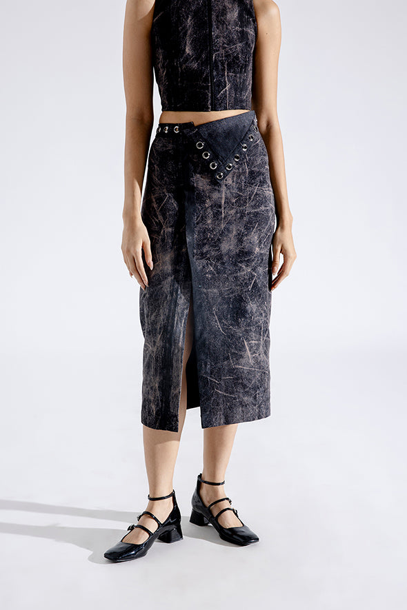 Steel grunge flap skirt