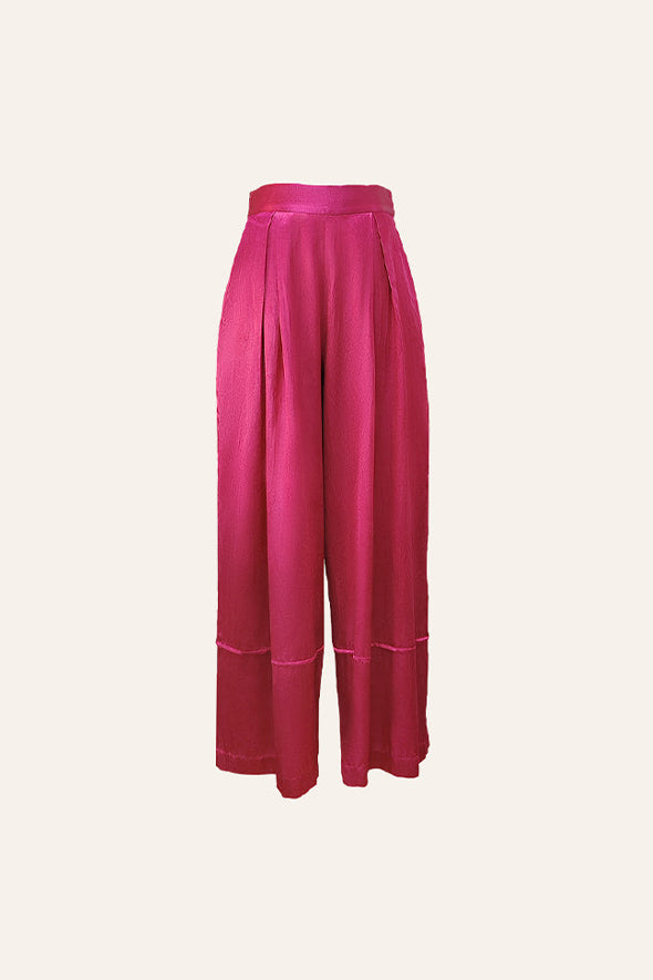 Pleated Pants in Pink with side zipper from Aroka.