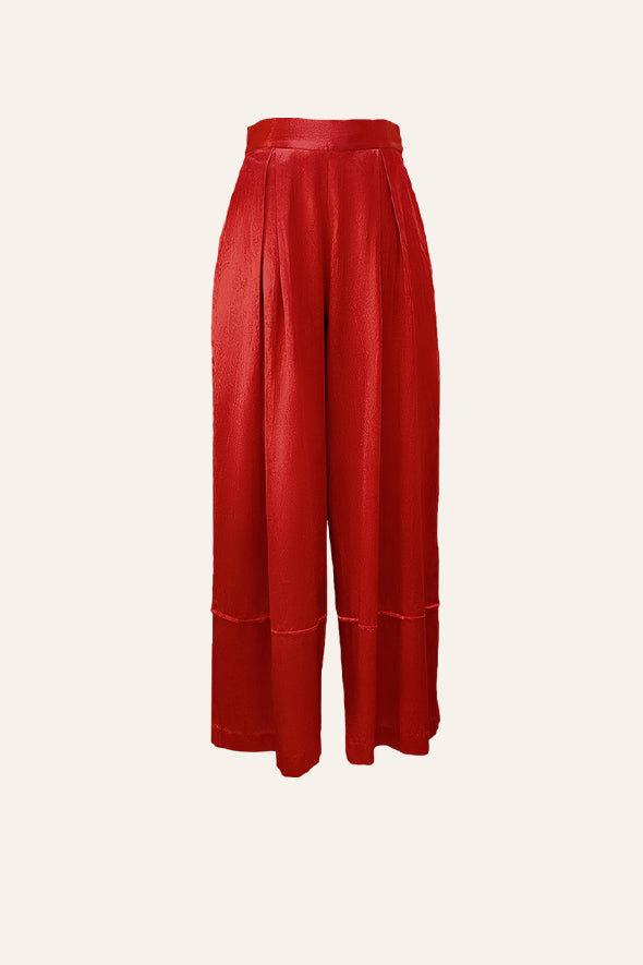 Boulevard Pleated Pants in Red