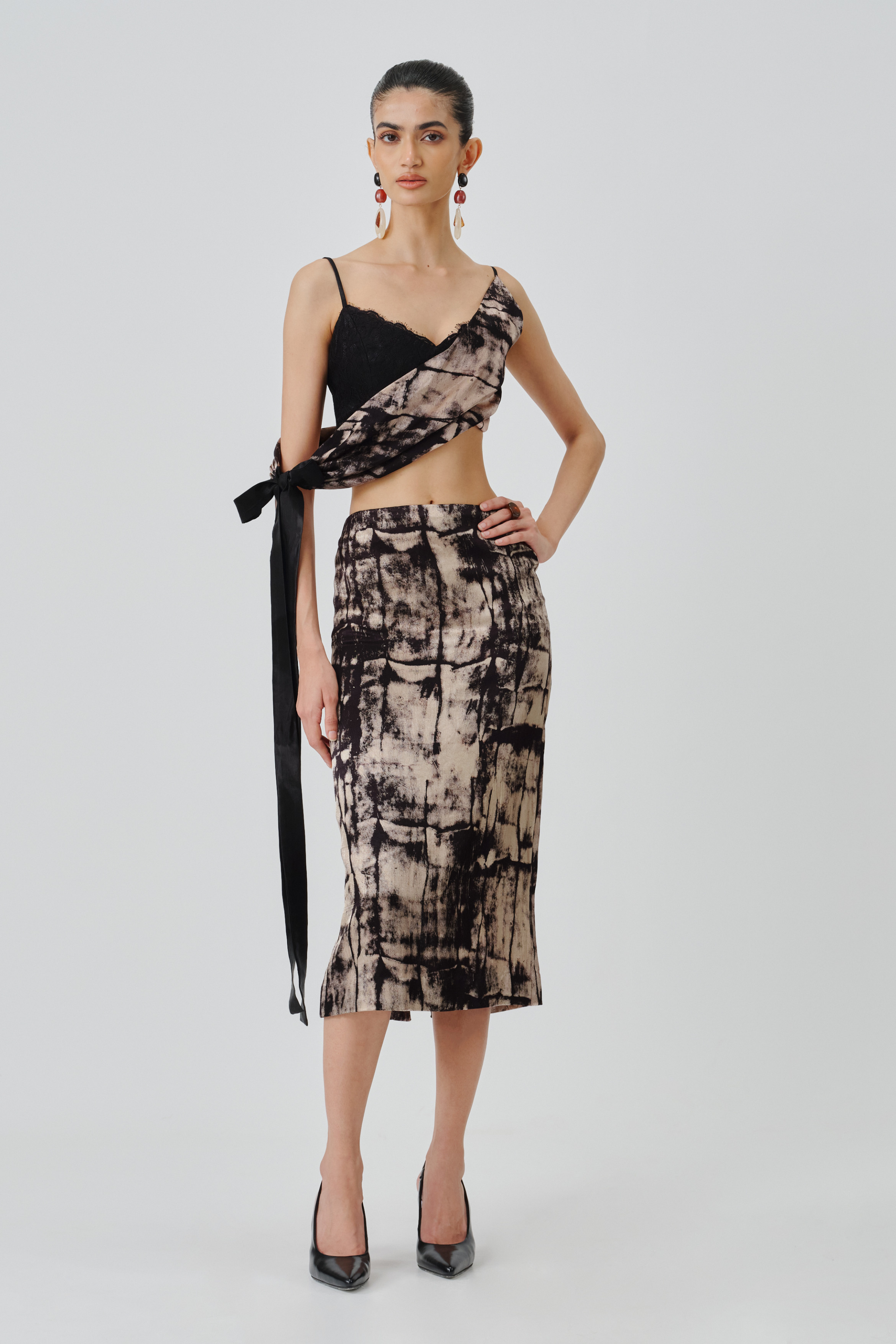 Full view of monolith column skirt