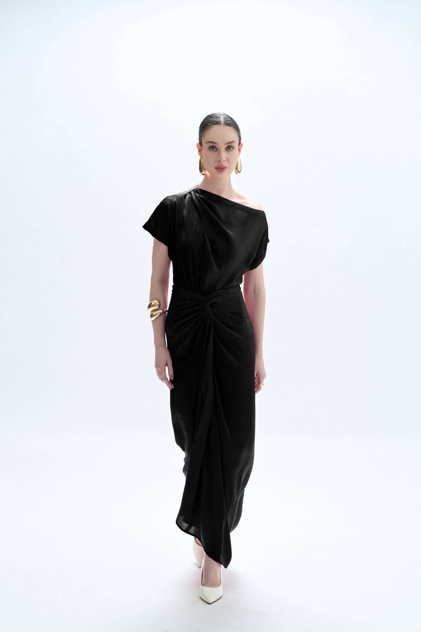 Maya Set In Black