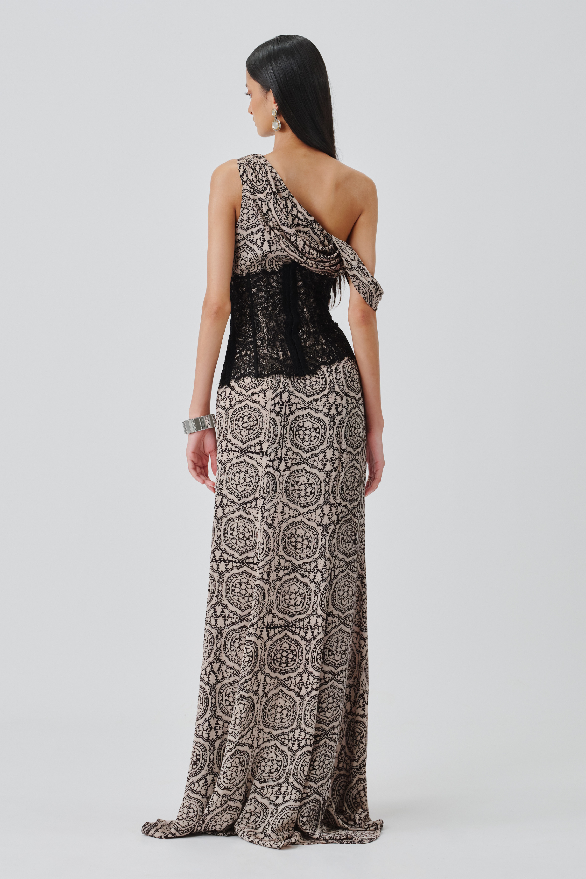 Model showcasing a back view of Tara ajrakh gown