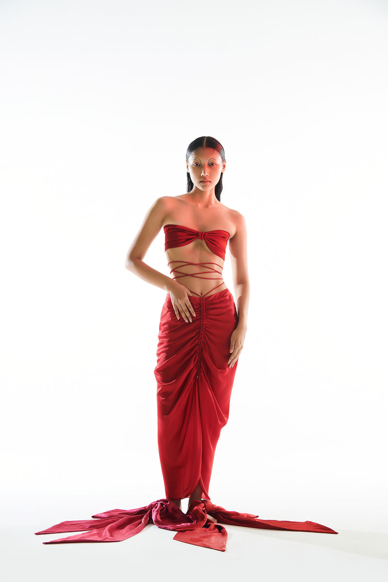Mashru bandeau top in red with back elastic from Aroka.