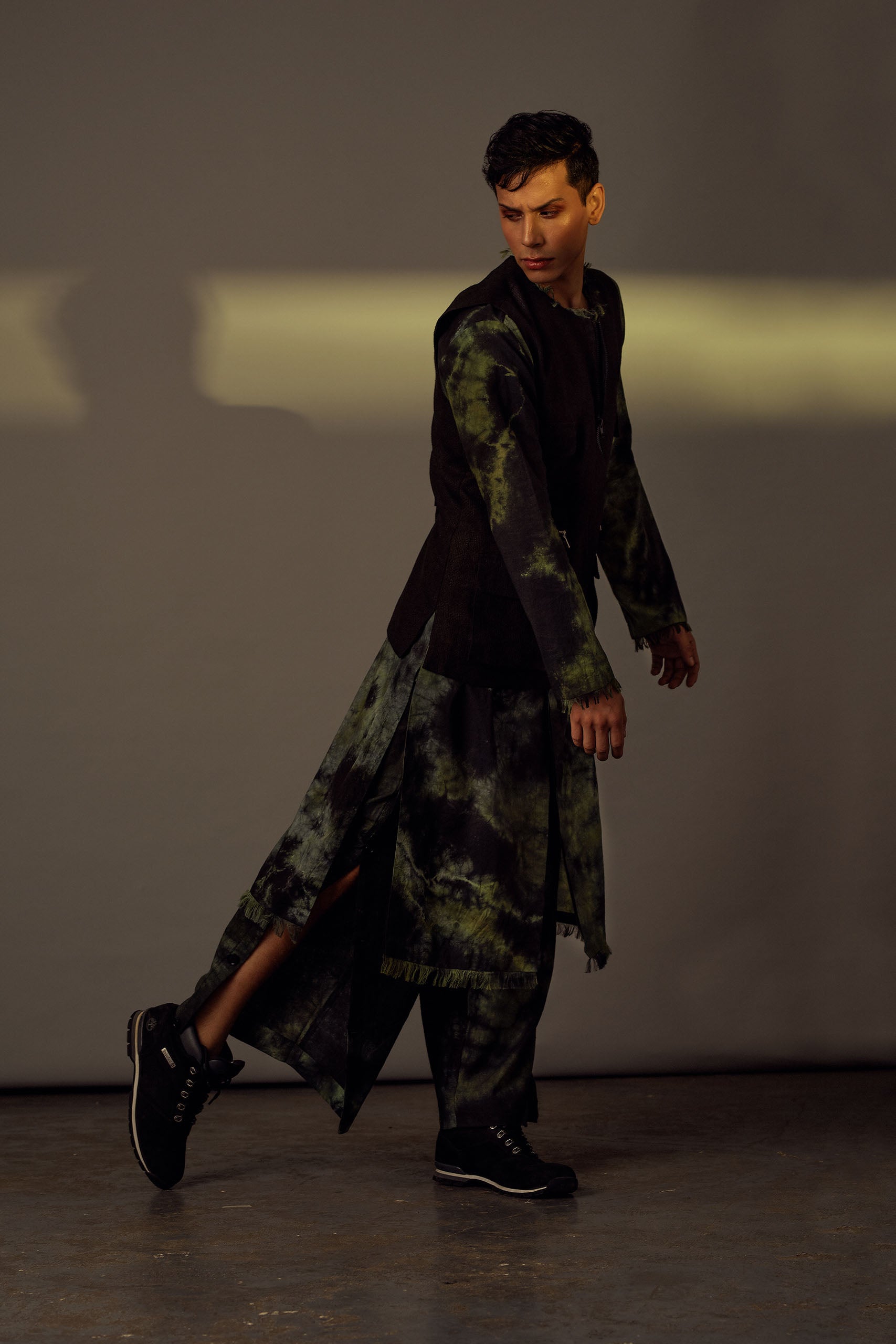 black-green-tie-dye-organic-cotton-kurta-with-fray-hem
