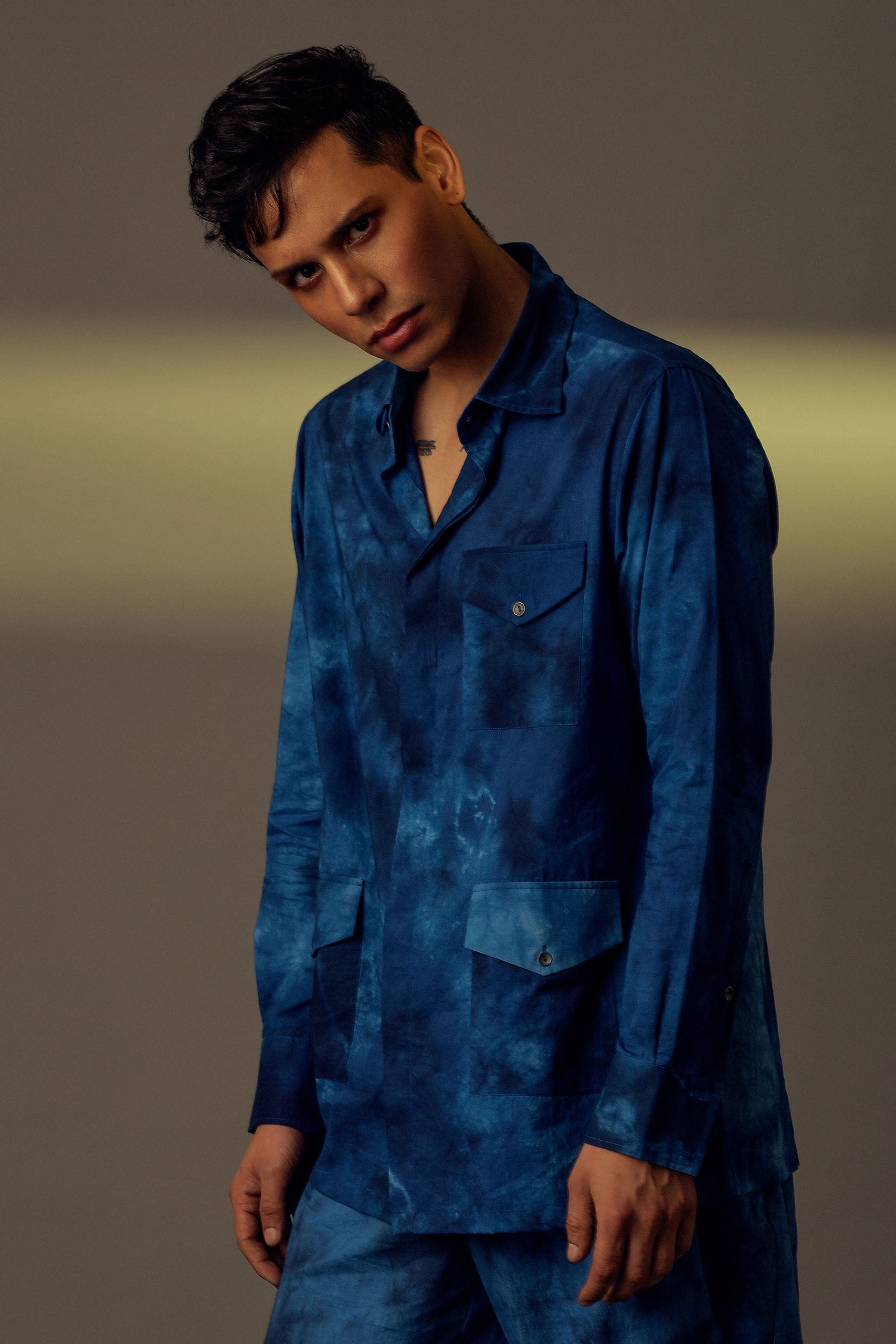 blue-tie-dye-organic-cotton-shirt-with-flap-pockets