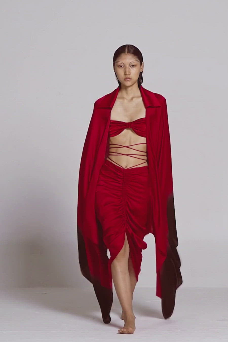 Mashru bandeau top in red with back elastic from Aroka.